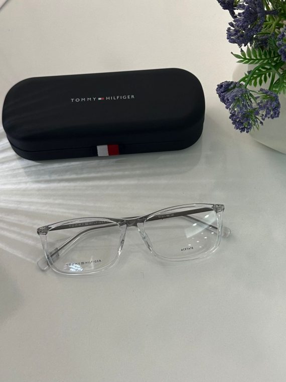 Tommy Hilfiger TH 1614 900